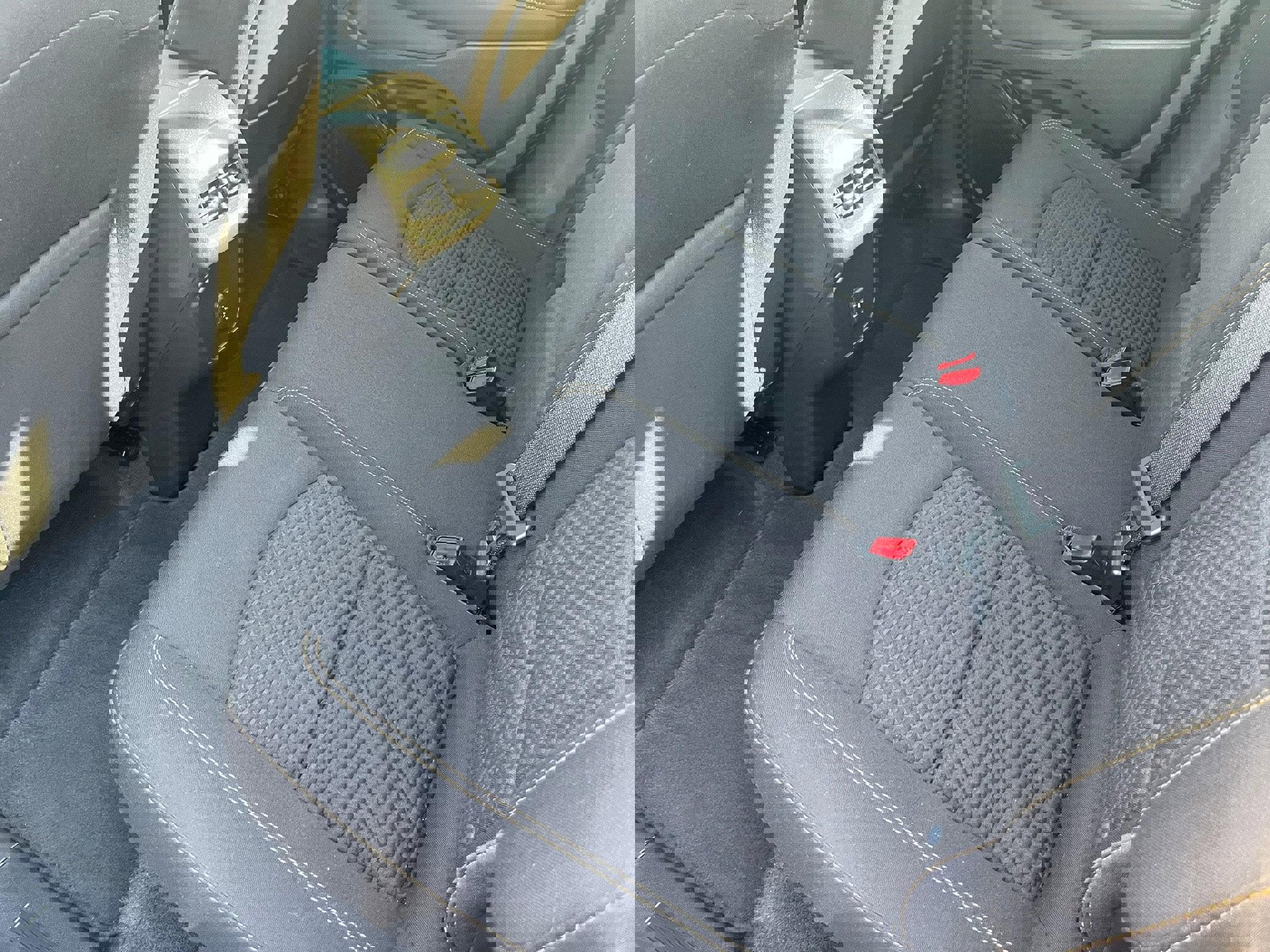 Used 2021 GMC Terrain SLE w/ Driver Convenience Package image 16