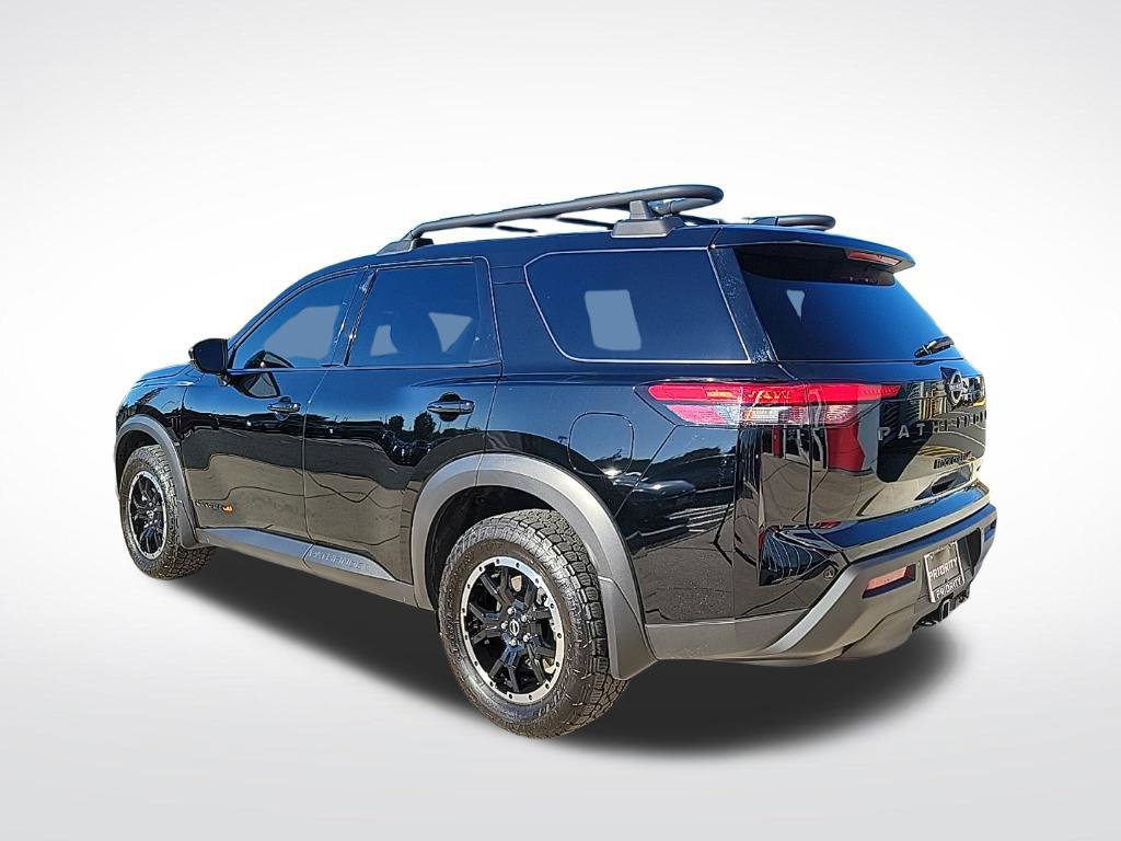 Used 2025 Nissan Pathfinder Rock Creek AWD/4WD image 3