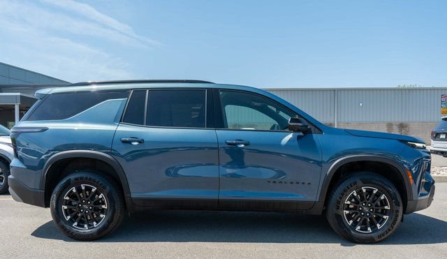 Used 2024 Chevrolet Traverse Z71 AWD/4WD image 5