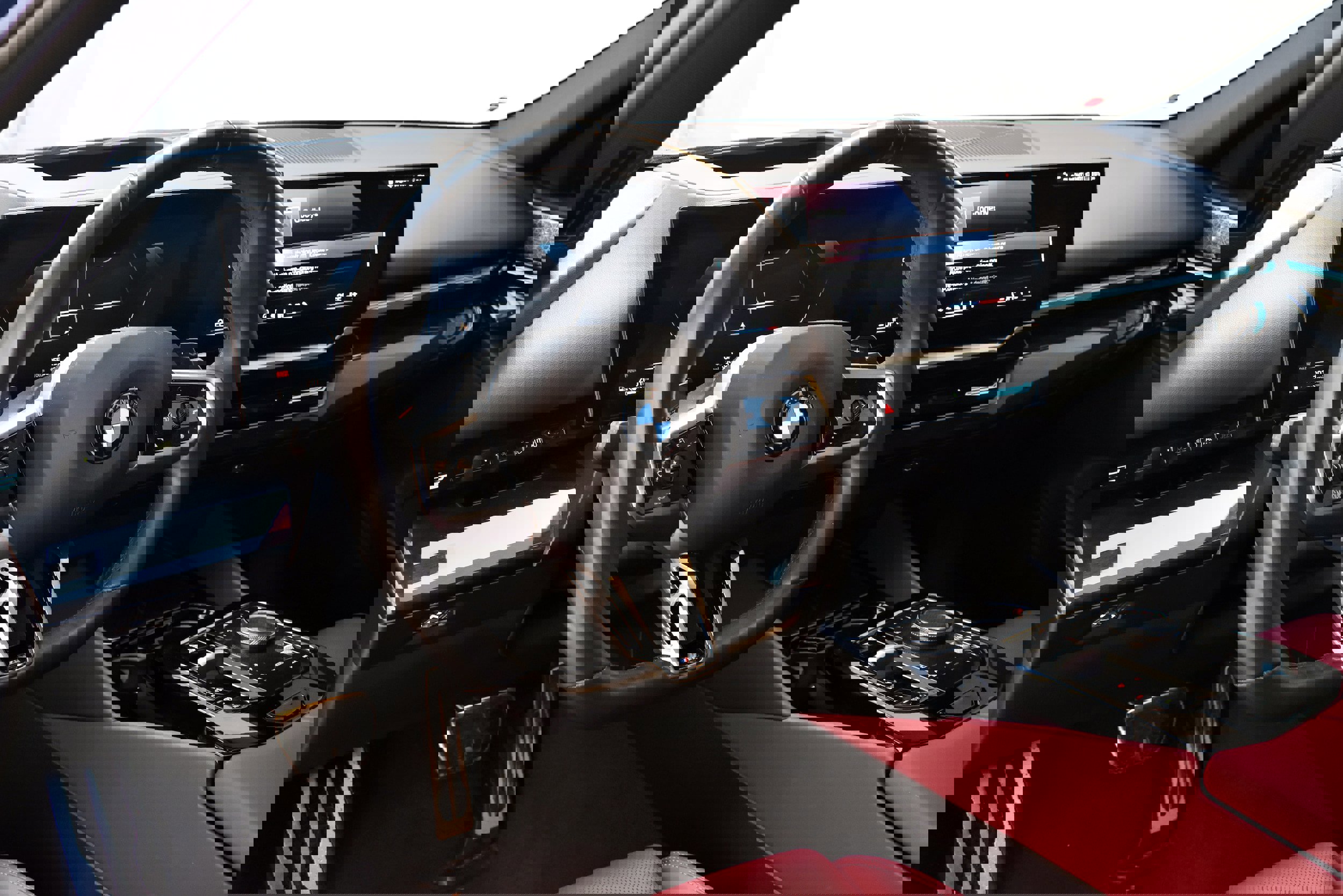 Used 2024 BMW 530i w/ M Sport Package image 19