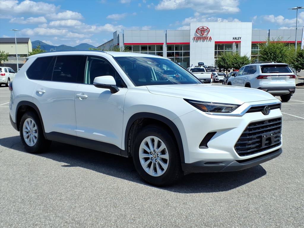 Certified 2025 Toyota Grand Highlander AWD image 2