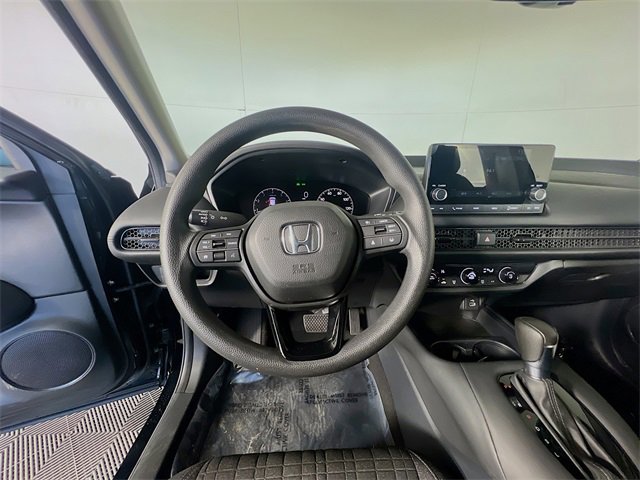 Used 2024 Honda HR-V LX image 13