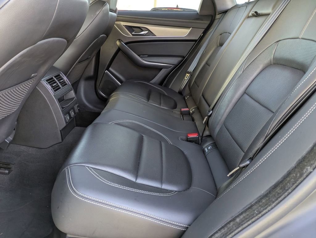 Used 2024 Jaguar F-PACE R-Dynamic S AWD/4WD image 24