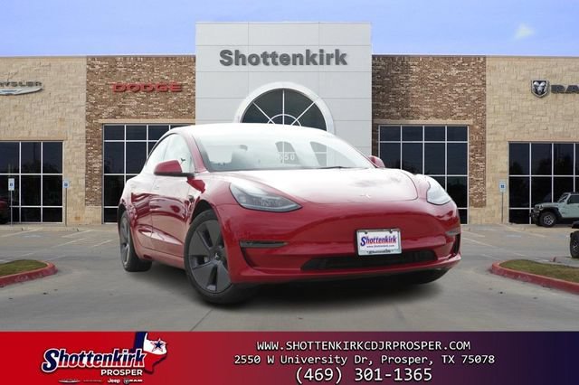 Used 2023 Tesla Model 3 Standard Range RWD image 1