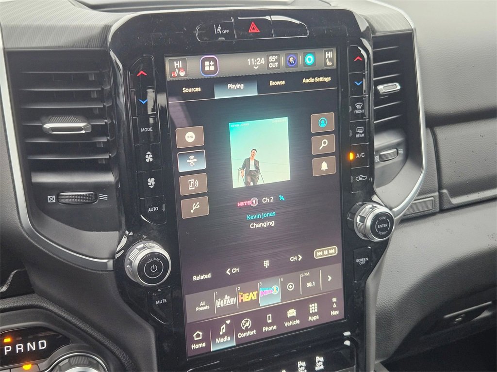 New 2026 RAM 1500 4x4 Crew Cab image 27