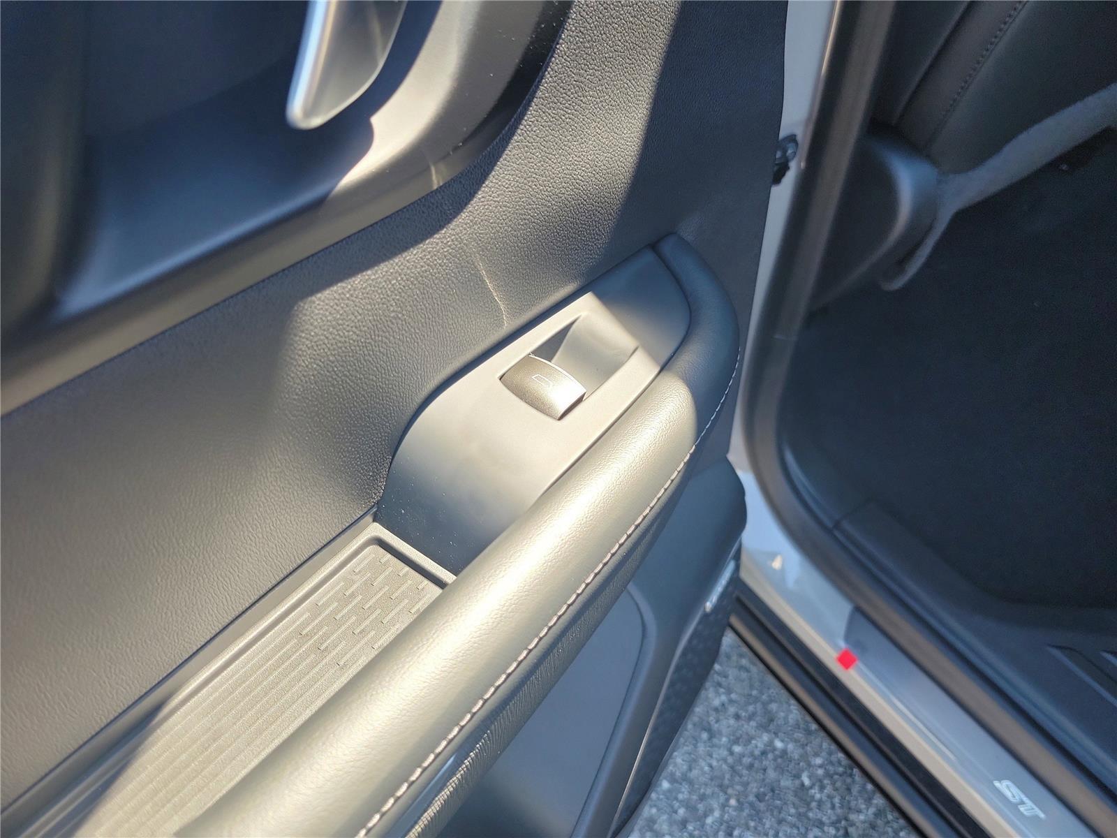 New 2026 Buick Enclave Sport Touring w/ Power Package image 19