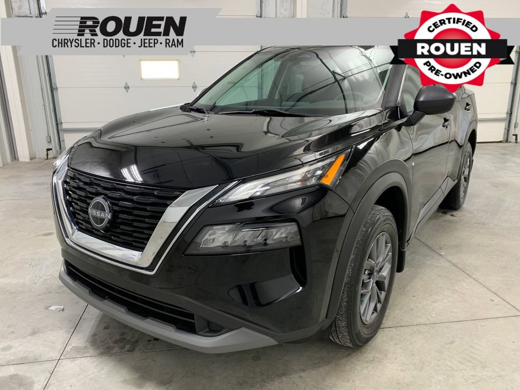 Used 2023 Nissan Rogue S image 1
