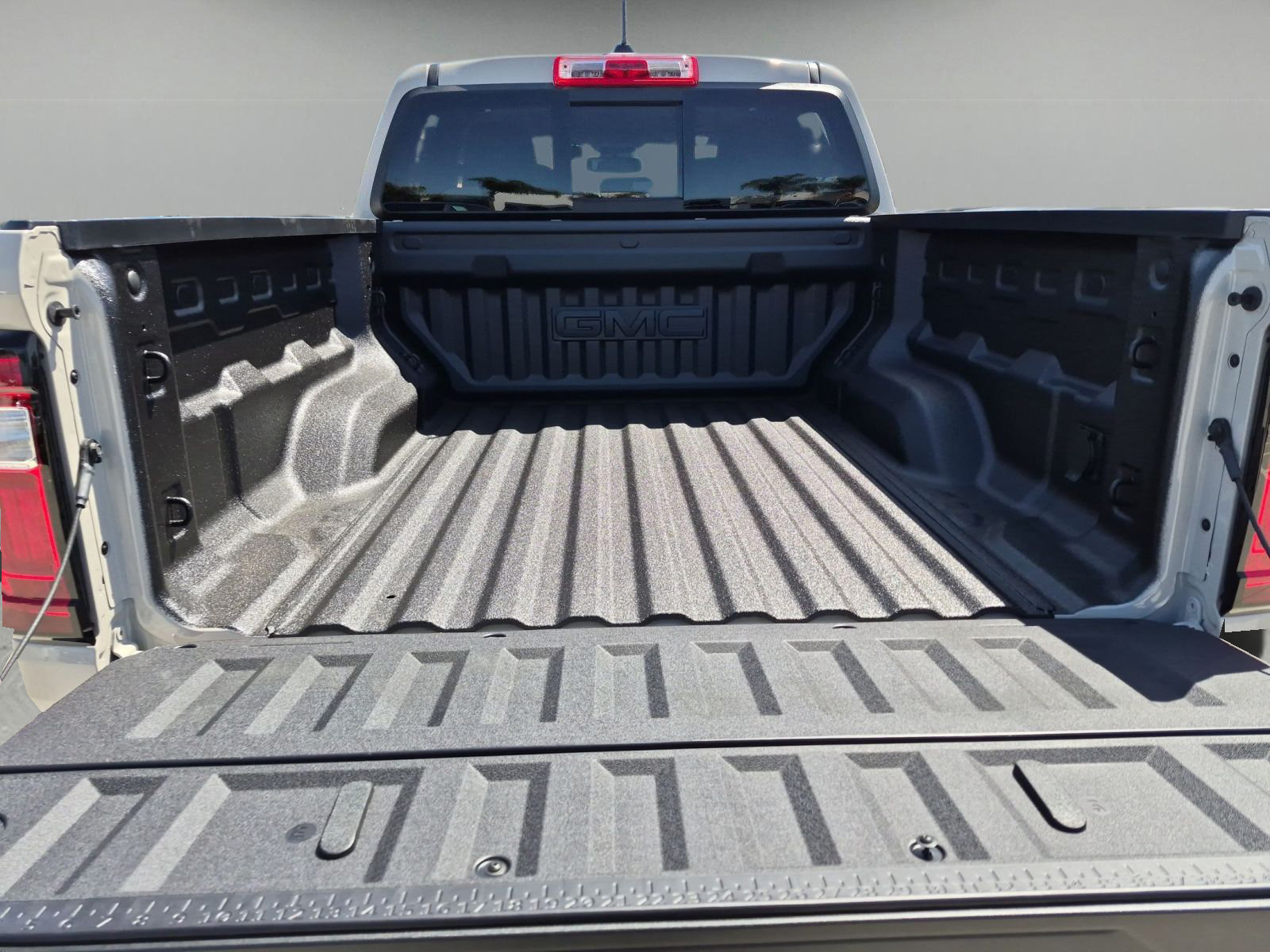 New 2026 GMC Canyon AT4 AWD/4WD image 25