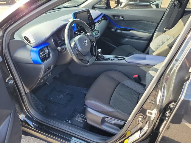 Used 2020 Toyota C-HR XLE FWD image 14