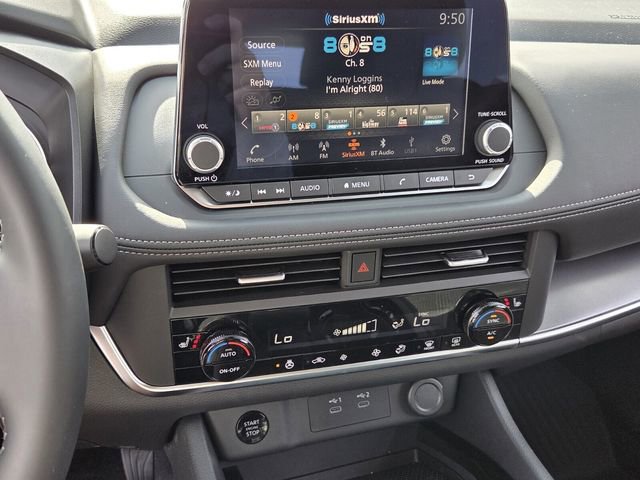 Used 2026 Nissan Rogue SV w/ Cold Weather Package FWD image 15