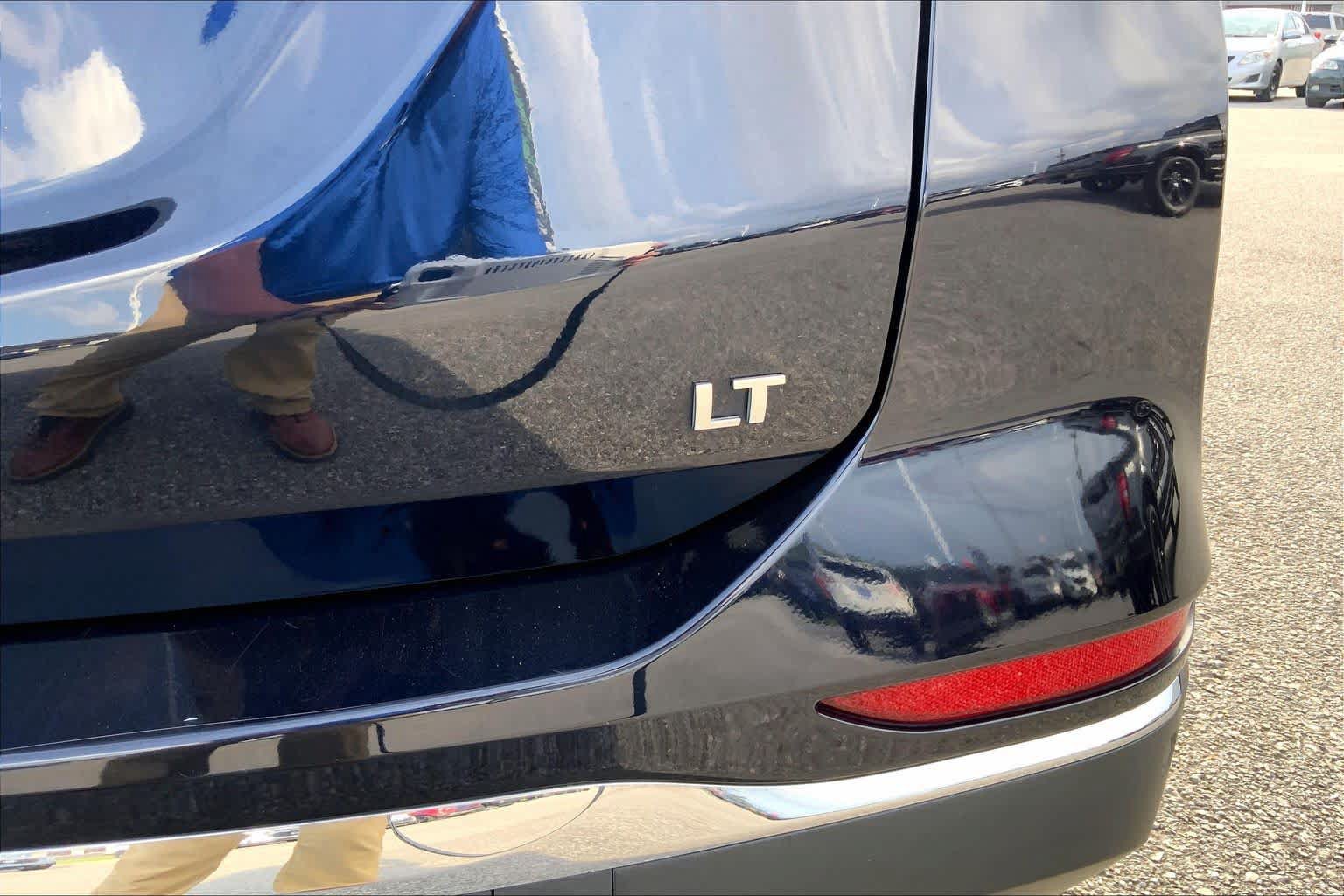 Used 2020 Chevrolet Equinox LT FWD image 10