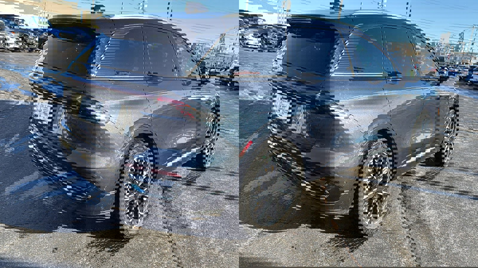 Used 2024 Lincoln Nautilus Reserve w/ Equipment Group 202A image 4