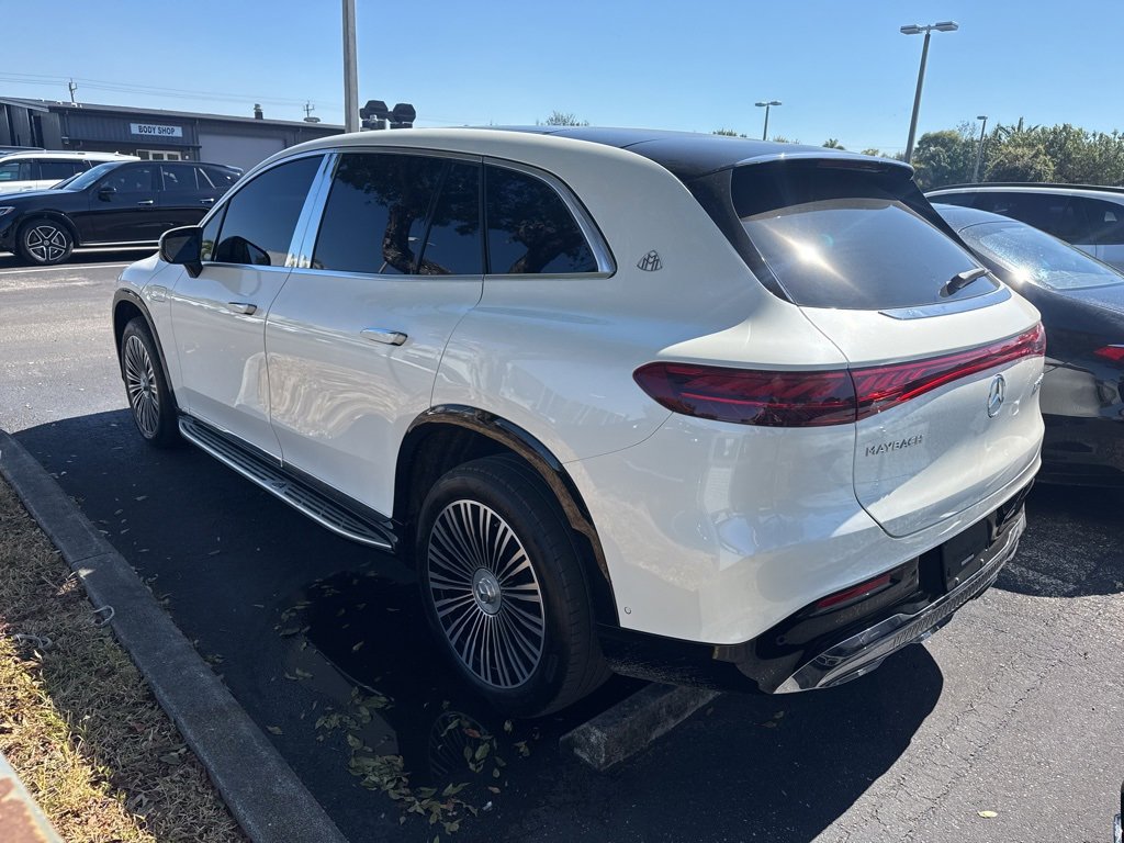 Used 2024 Mercedes-Benz Maybach EQS 680 4MATIC image 11