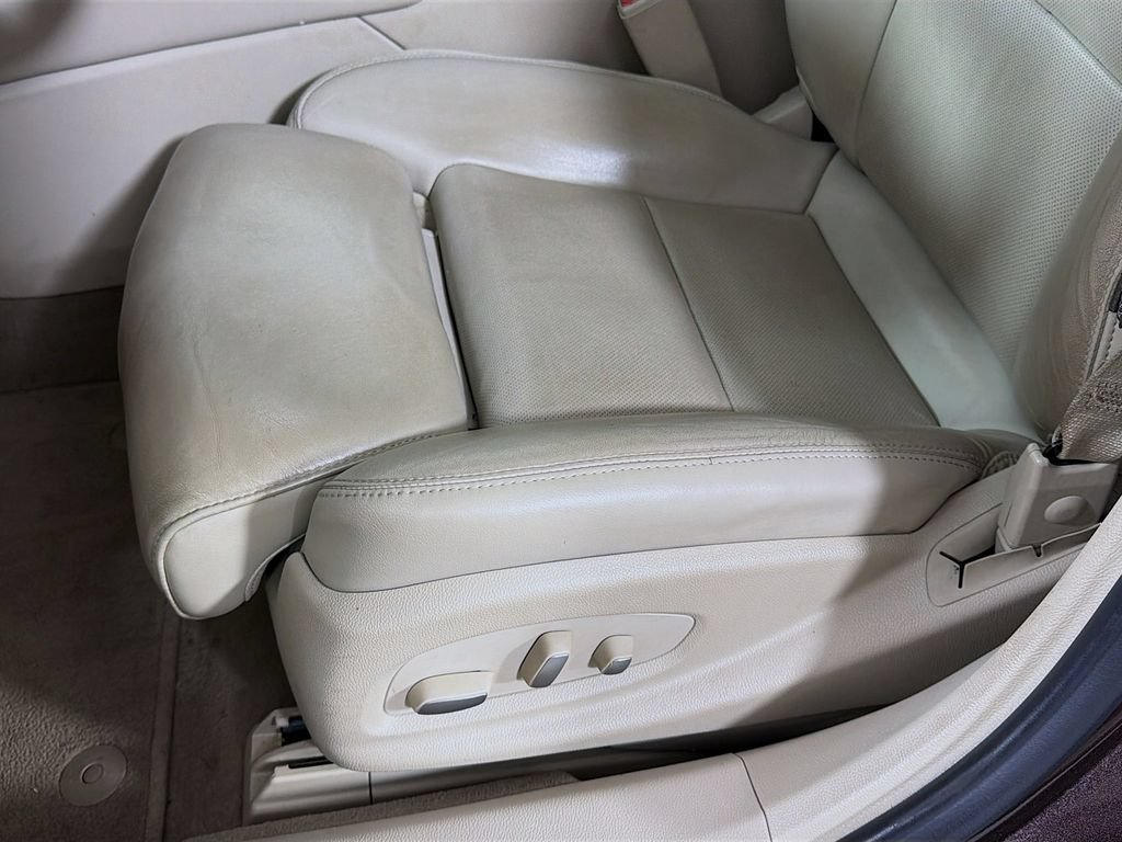 Used 2015 Cadillac XTS Premium FWD image 23