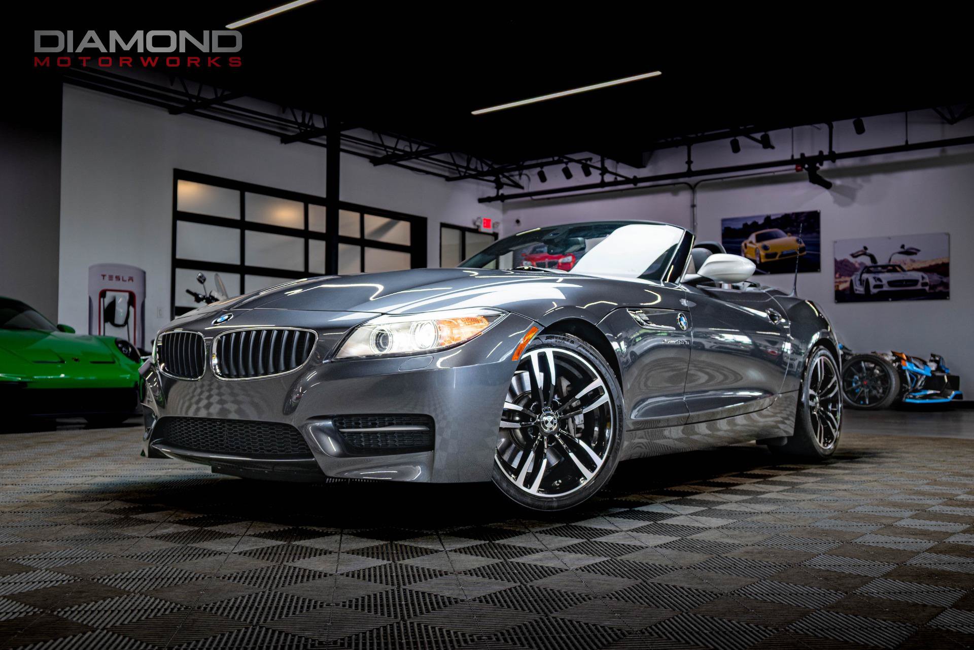 Used 2016 BMW Z4 sDrive35is RWD image 9
