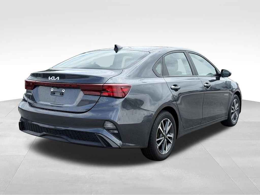 Used 2024 Kia Forte LXS FWD image 26