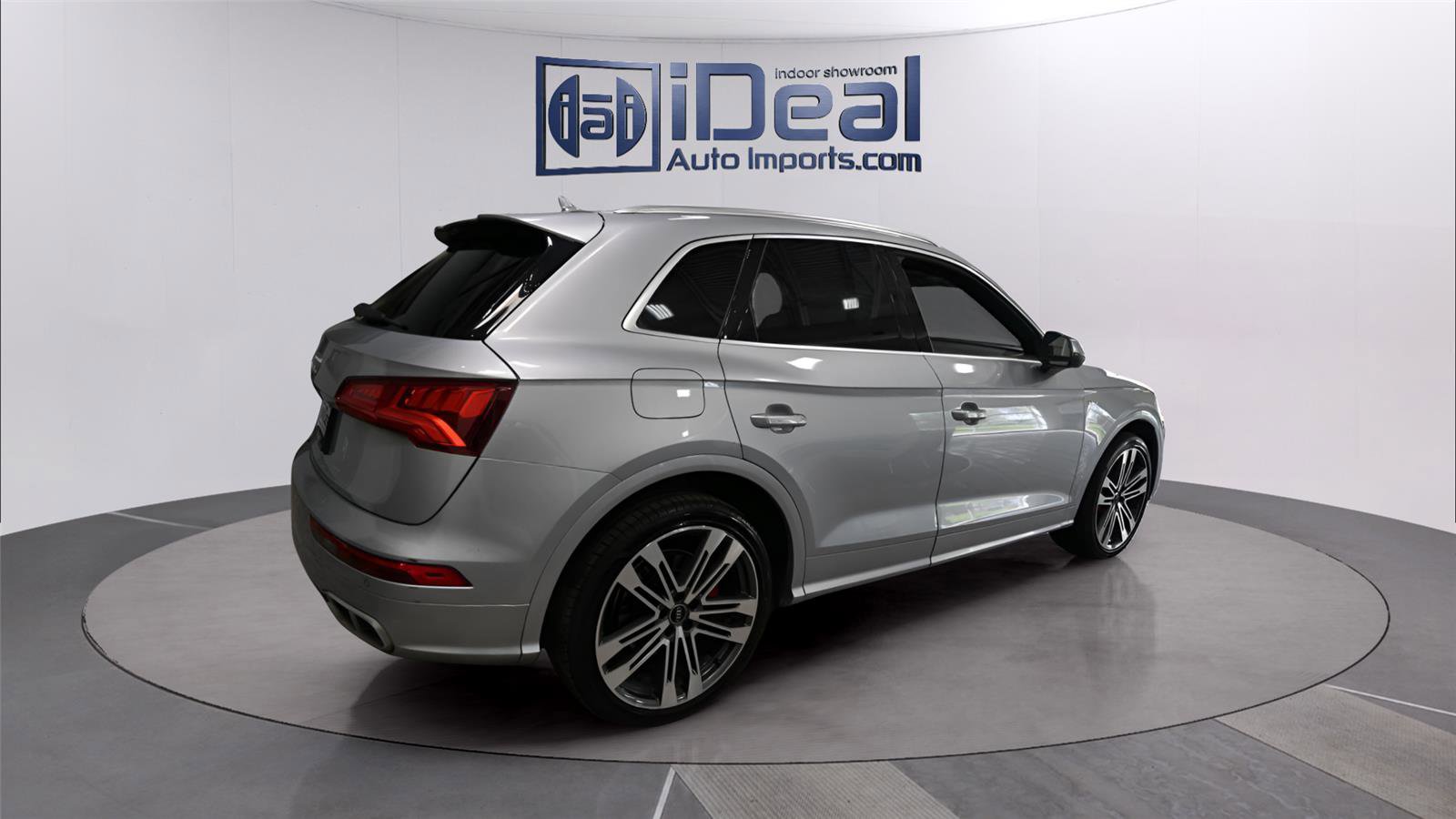 Used 2018 Audi SQ5 Premium Plus w/ S Sport Package AWD/4WD image 5