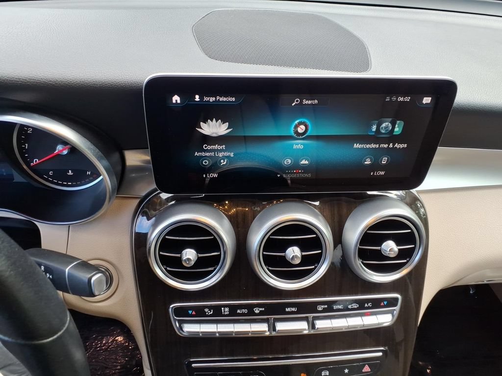 Used 2022 Mercedes-Benz GLC 300 image 21