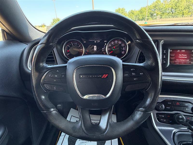 Used 2017 Dodge Challenger SXT RWD image 40