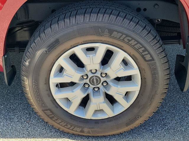 Certified 2022 Nissan Frontier SV image 13