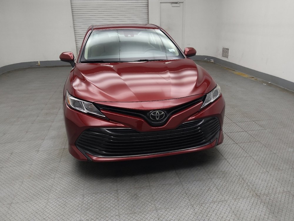 Used 2019 Toyota Camry LE image 14
