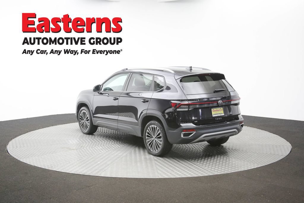 Used 2025 Volkswagen Taos SE FWD image 60