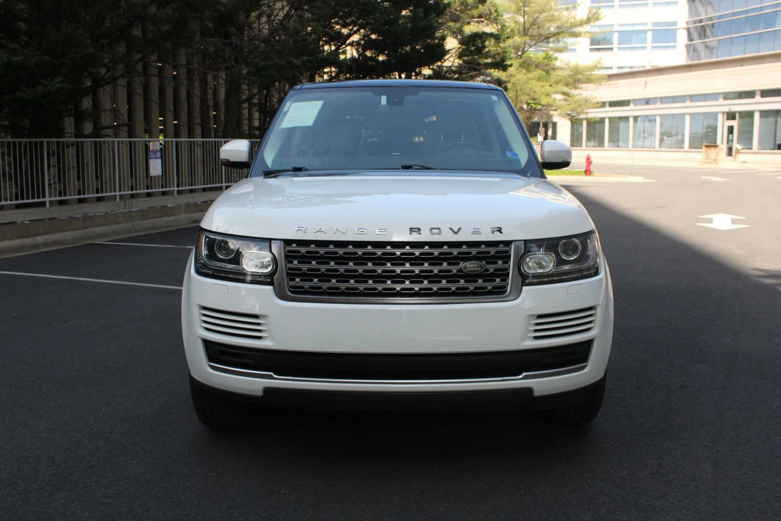 Used 2014 Land Rover Range Rover AWD/4WD image 3
