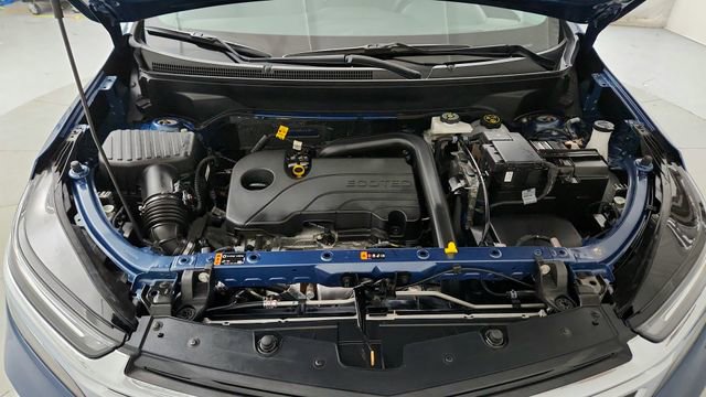Certified 2024 Chevrolet Equinox LT w/ LPO, Floor Liner Package image 25