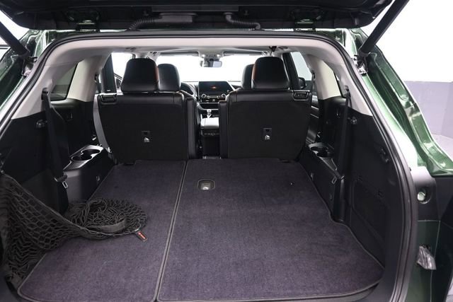 Used 2023 Toyota Highlander Limited FWD image 14