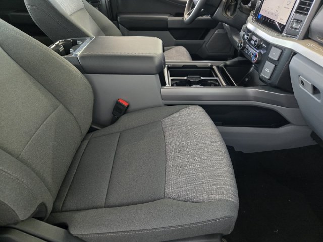 New 2026 Ford F350 XLT w/ XLT Premium Package AWD/4WD image 10