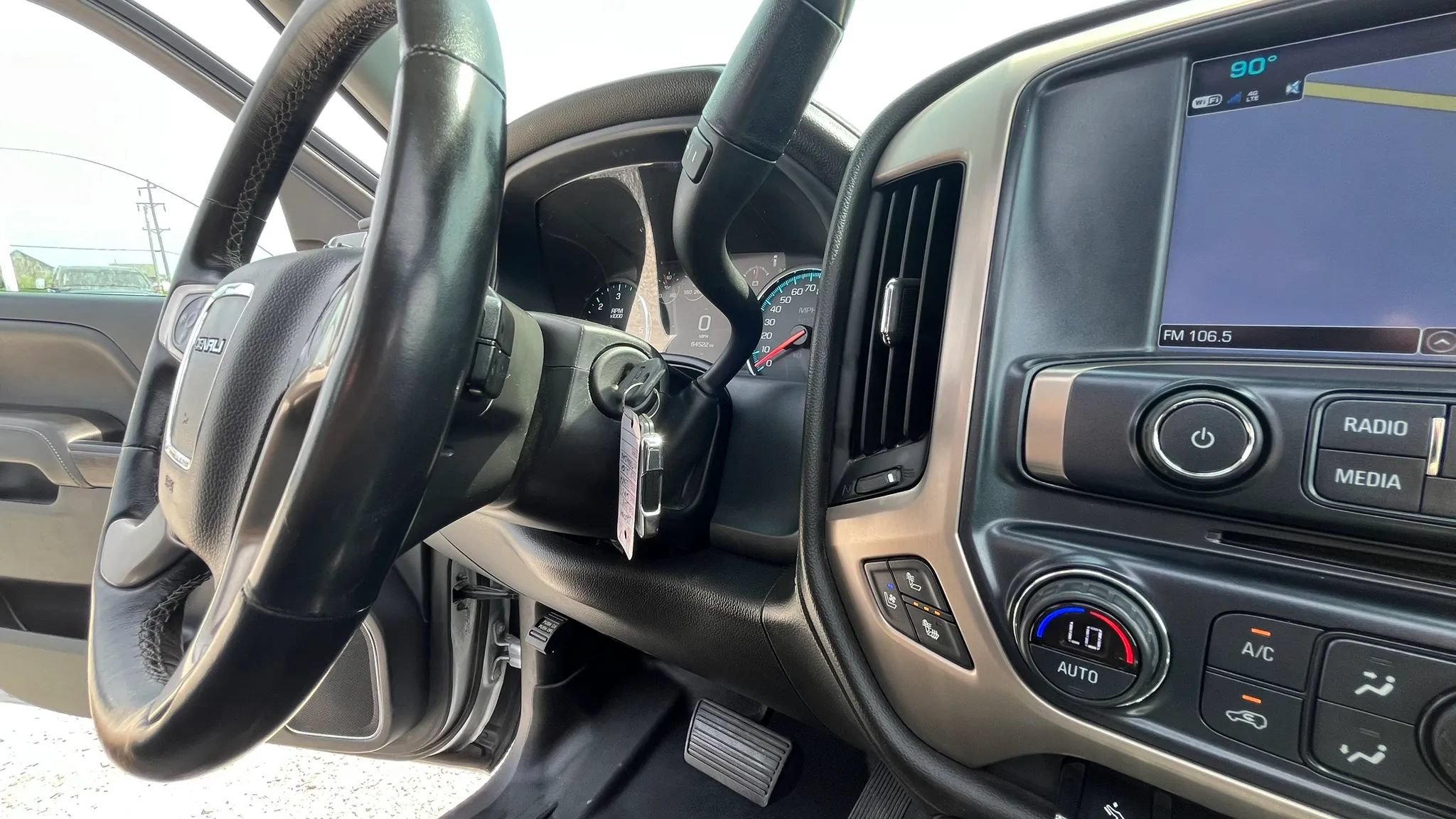 Used 2018 GMC Sierra 1500 Denali w/ Denali Ultimate Package AWD/4WD image 18
