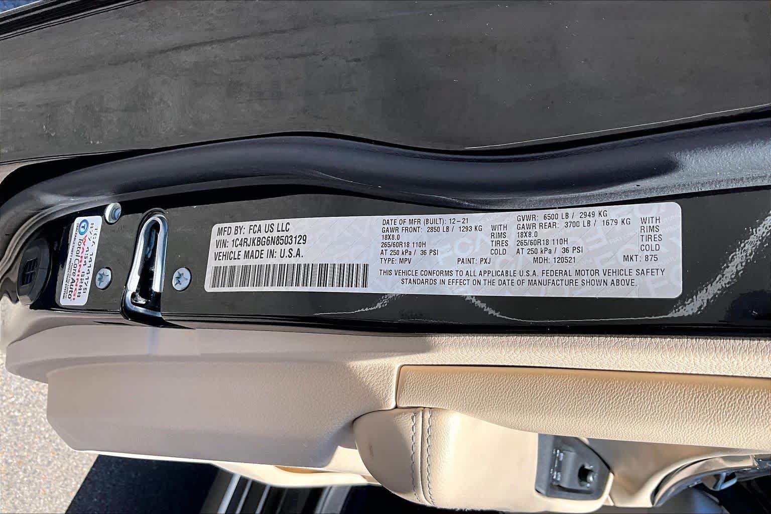 Used 2022 Jeep Grand Cherokee L Limited AWD/4WD image 34