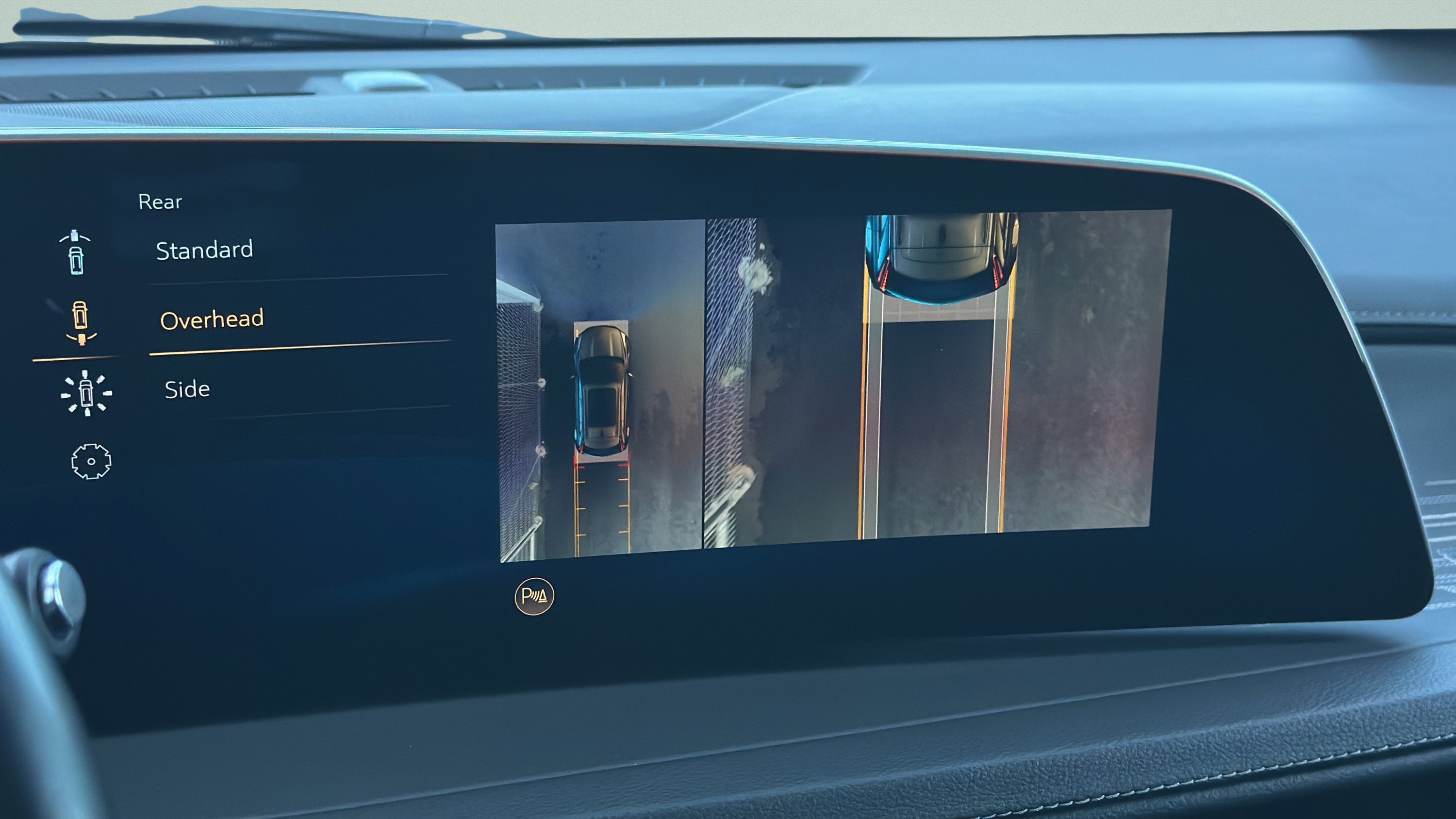 Used 2025 Cadillac XT4 Premium Luxury image 31