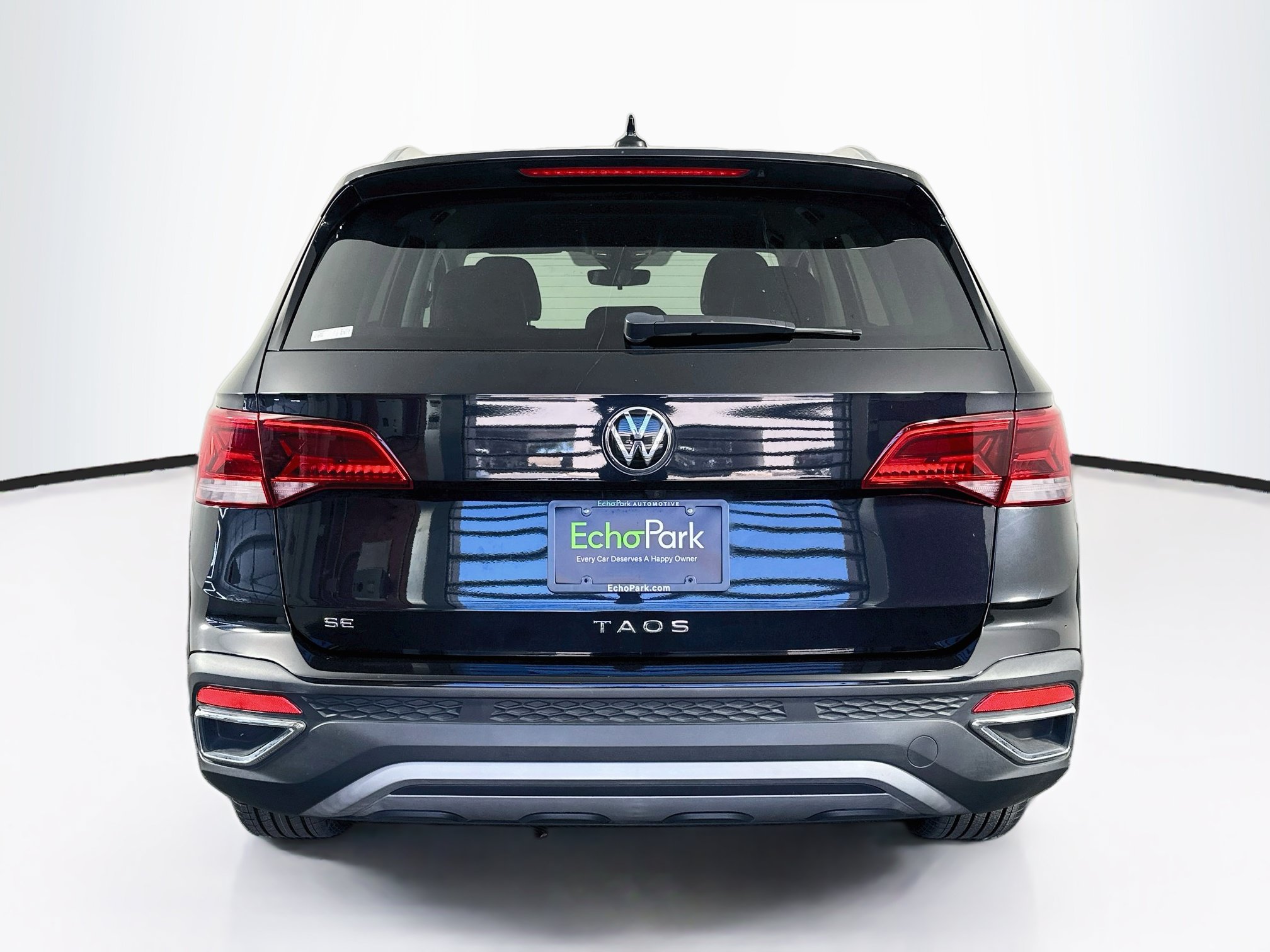 Used 2023 Volkswagen Taos SE FWD image 7
