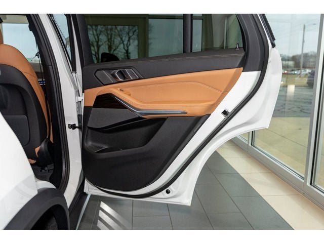 New 2026 BMW X5 xDrive50e w/ Premium Package AWD/4WD image 77
