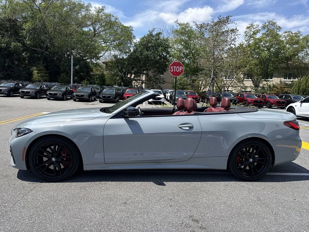 Used 2022 BMW 440i xDrive Convertible w/ Premium Package image 11