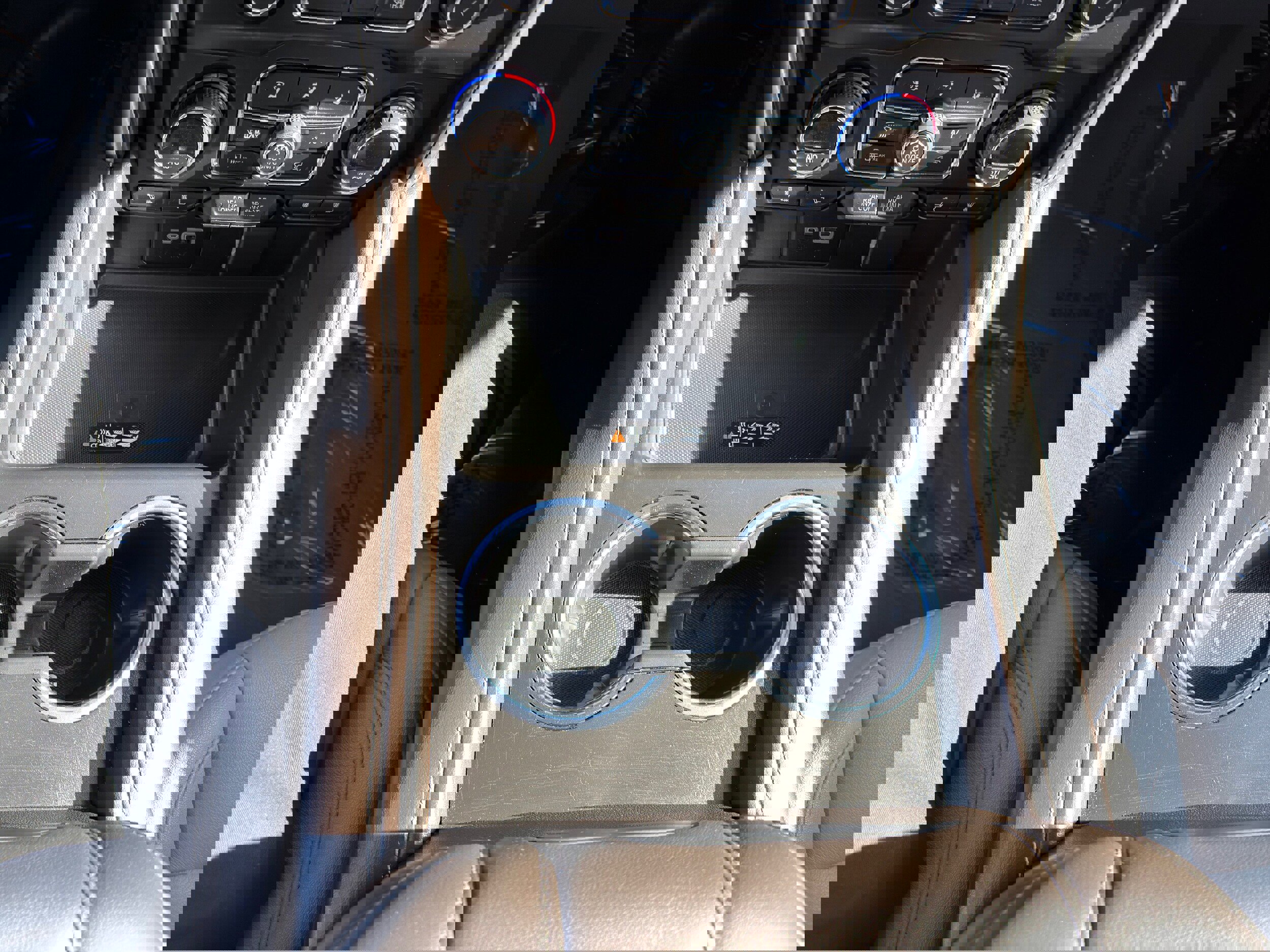 Used 2024 Chevrolet Tahoe LT image 32