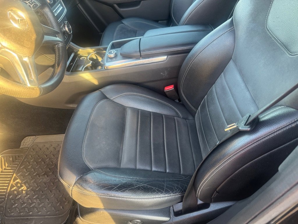 Used 2018 Toyota Highlander SE image 30