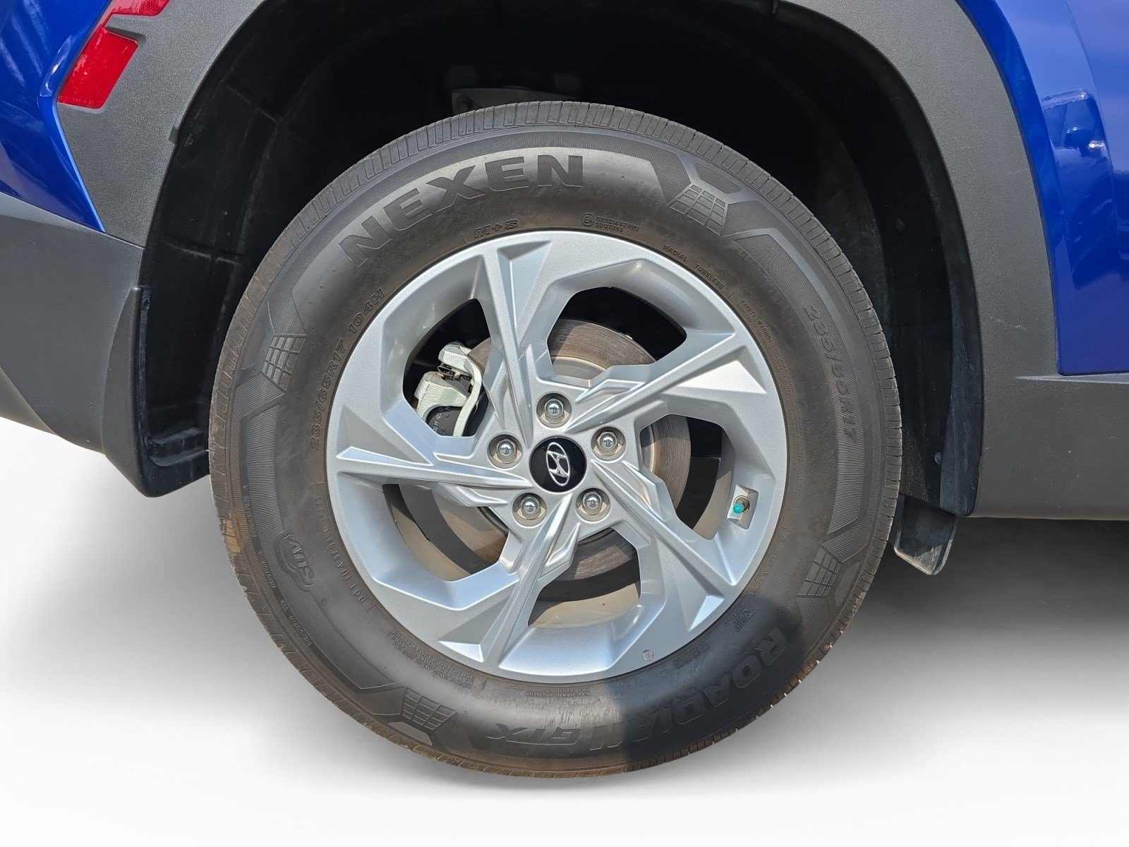 Certified 2024 Hyundai Tucson SE AWD/4WD image 17