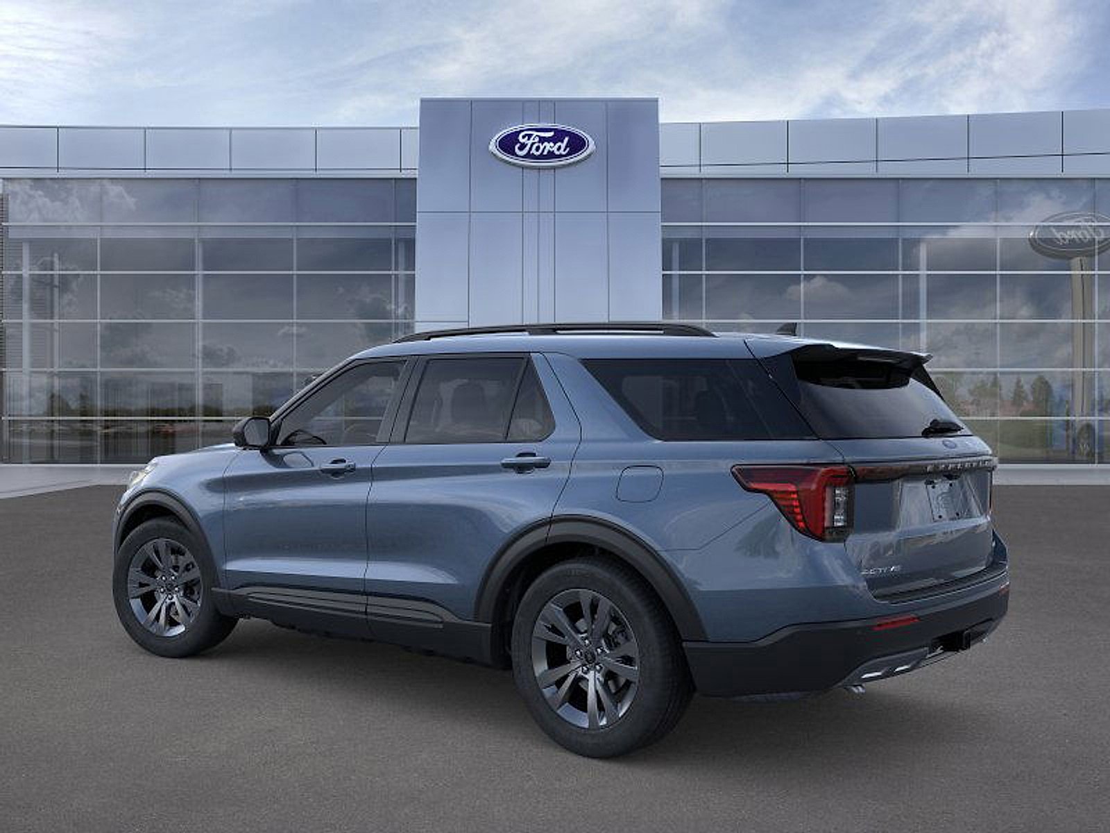 New 2026 Ford Explorer Active w/ Active Comfort Package image 4