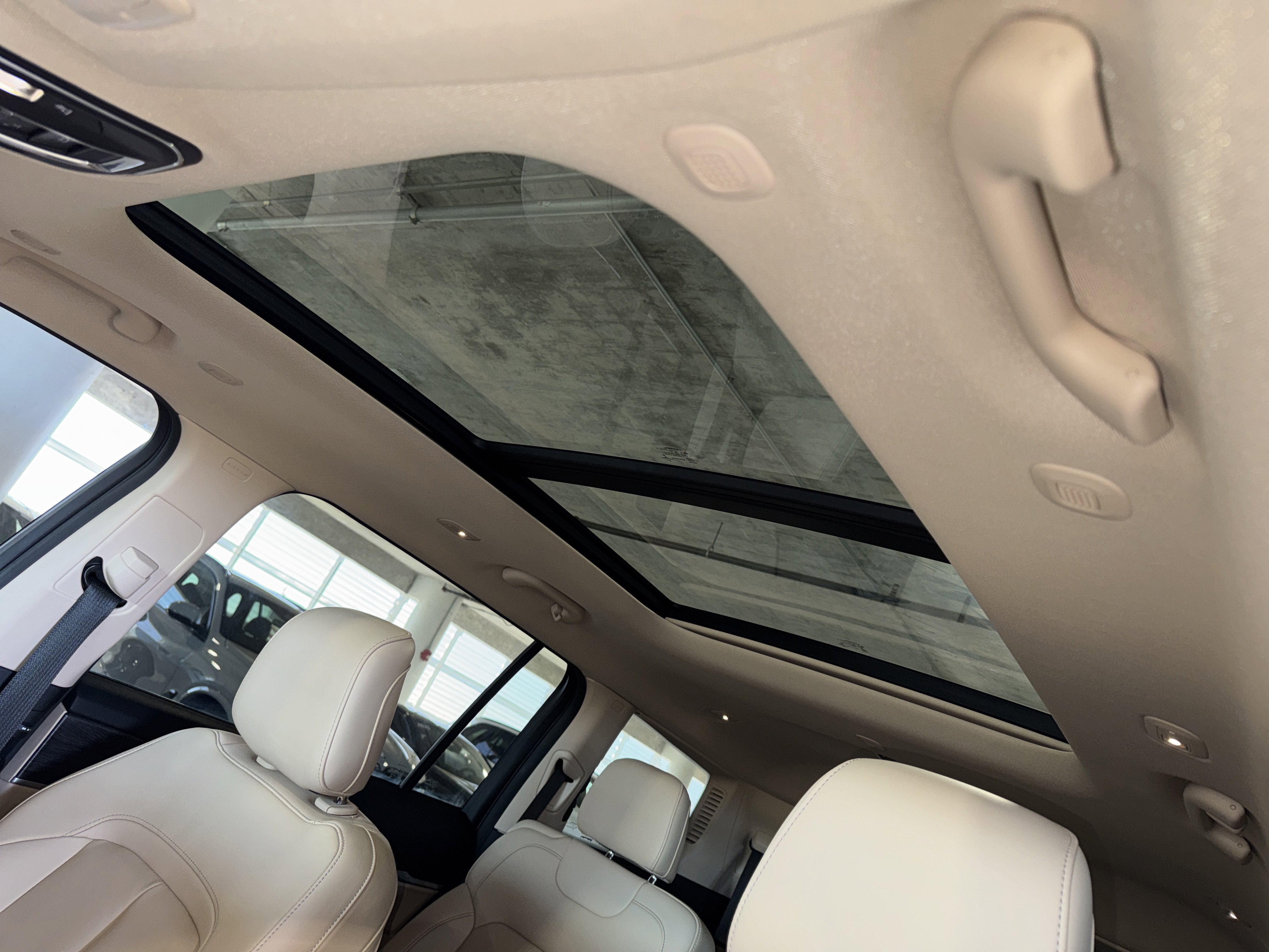 Used 2022 Jeep Grand Cherokee L Limited image 34