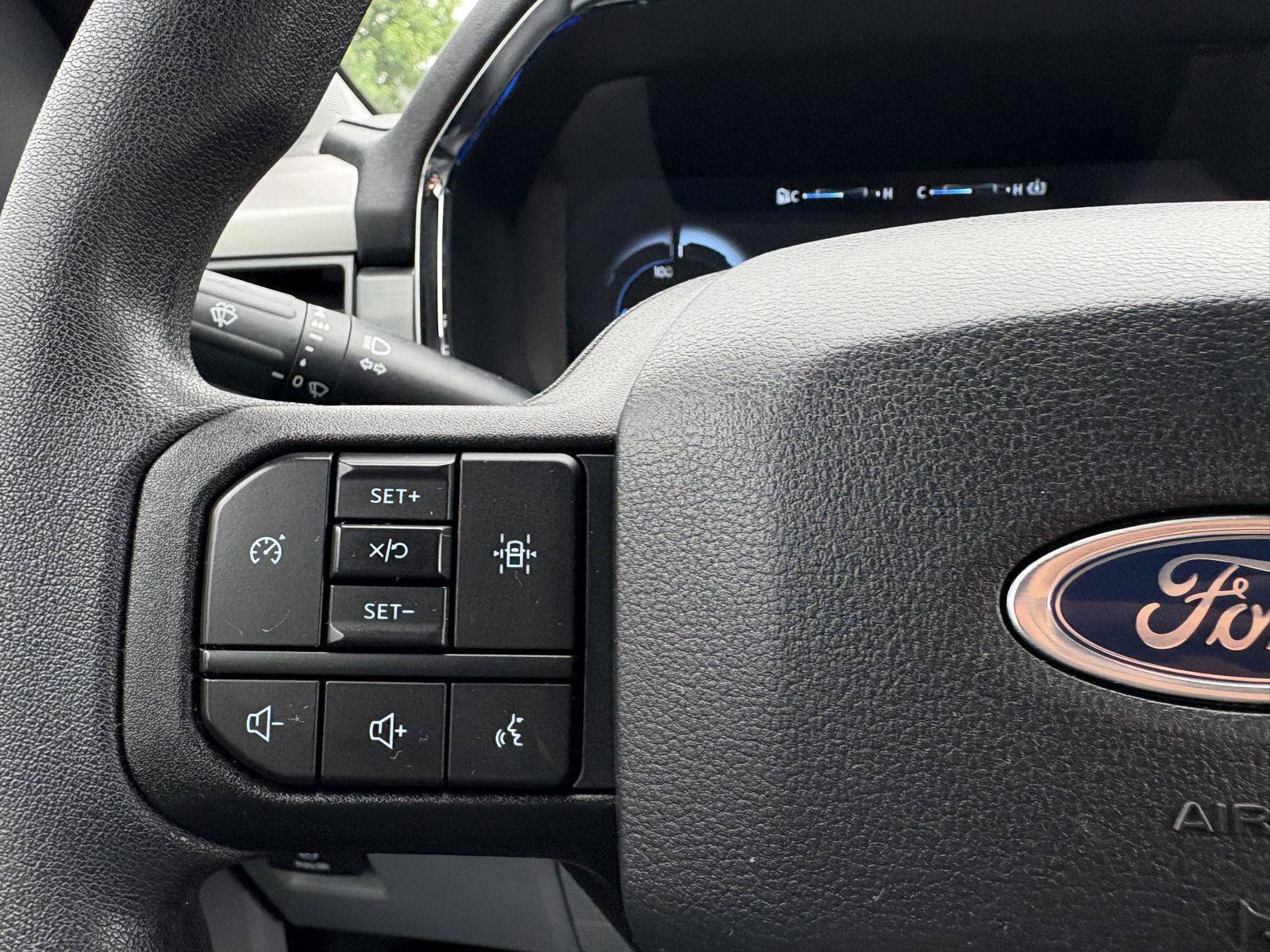 Used 2022 Ford F150 Lightning Pro AWD/4WD image 11
