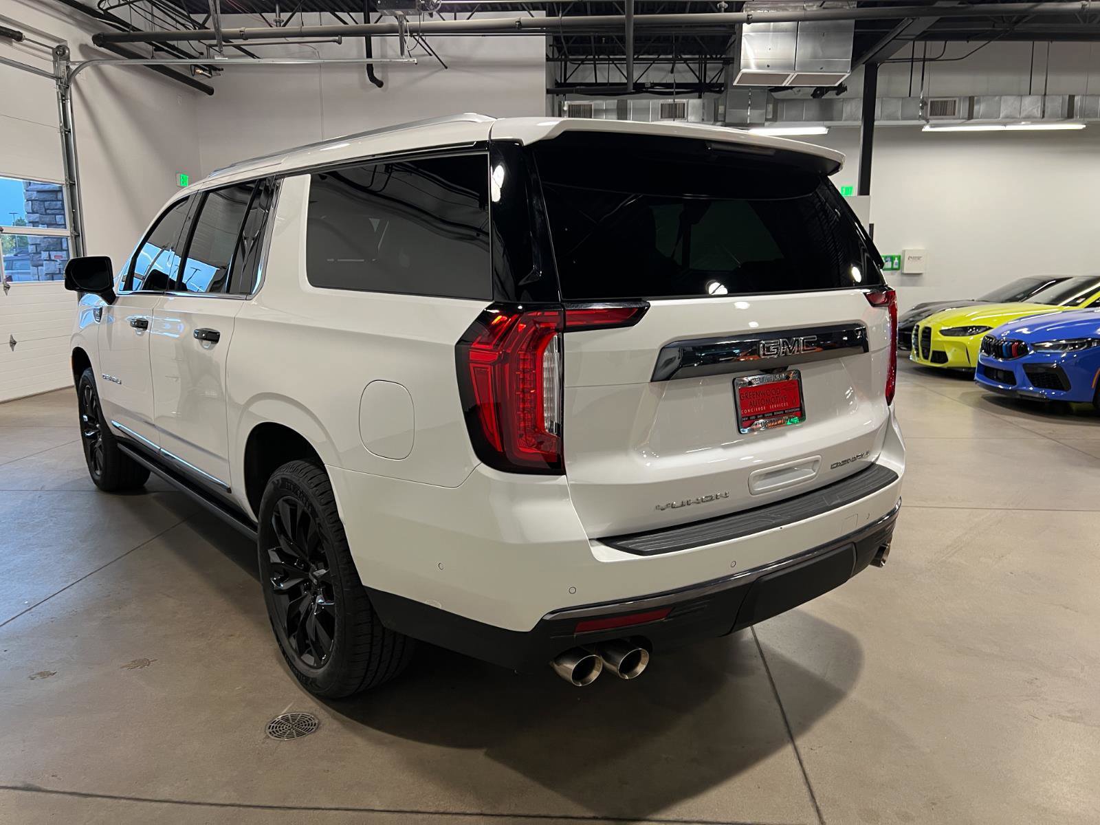 Used 2023 GMC Yukon XL Denali Ultimate image 5
