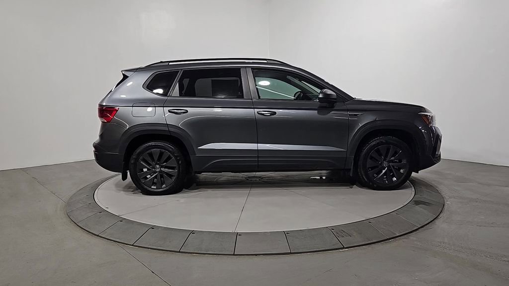 Certified 2023 Volkswagen Taos S image 7