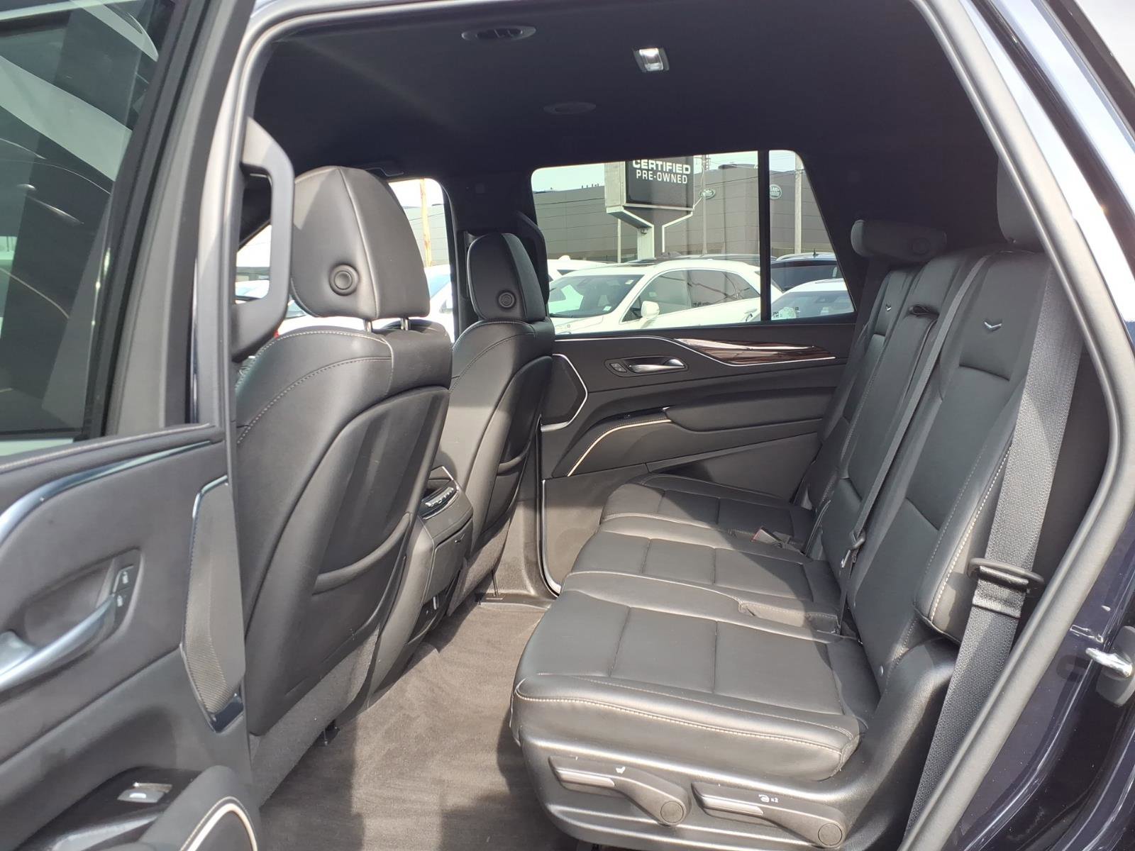 Certified 2022 Cadillac Escalade Luxury image 15