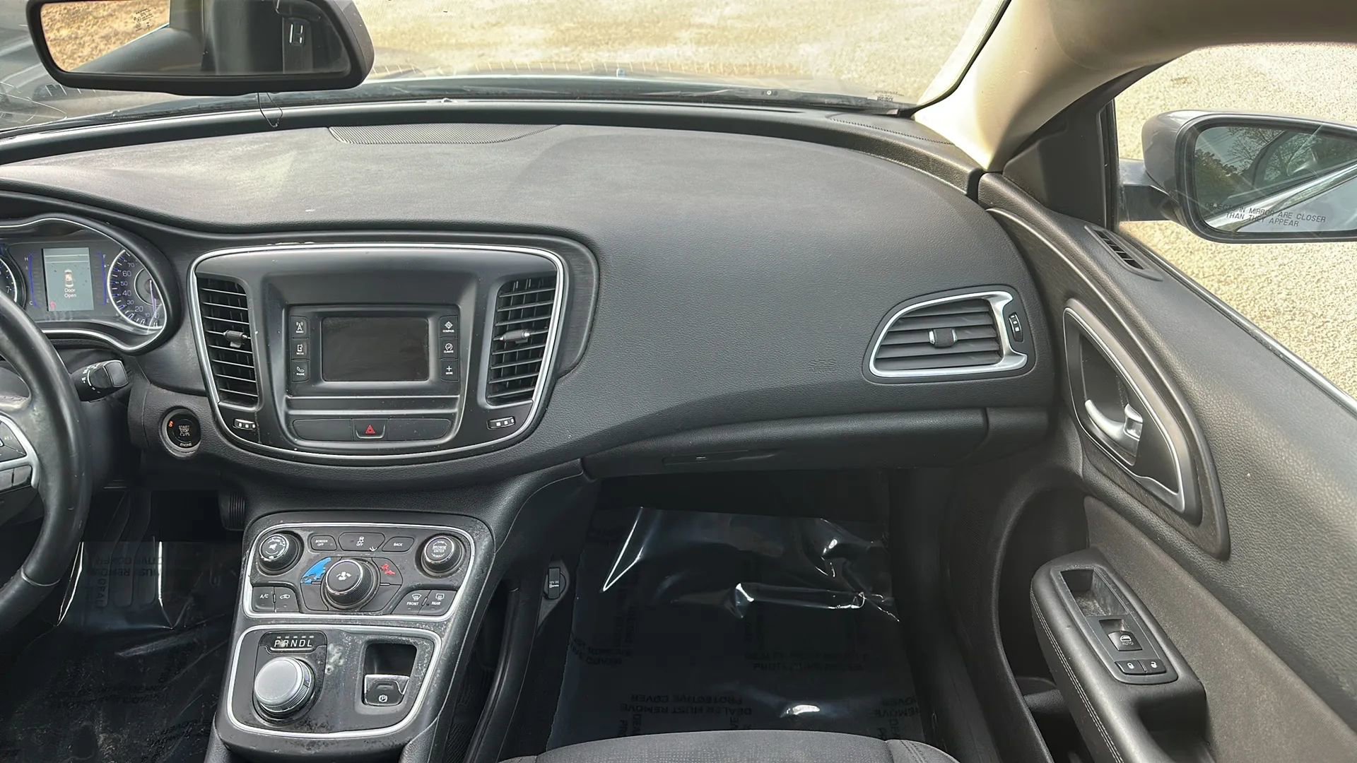 Used 2016 Chrysler 200 Limited w/ Convenience Group image 27