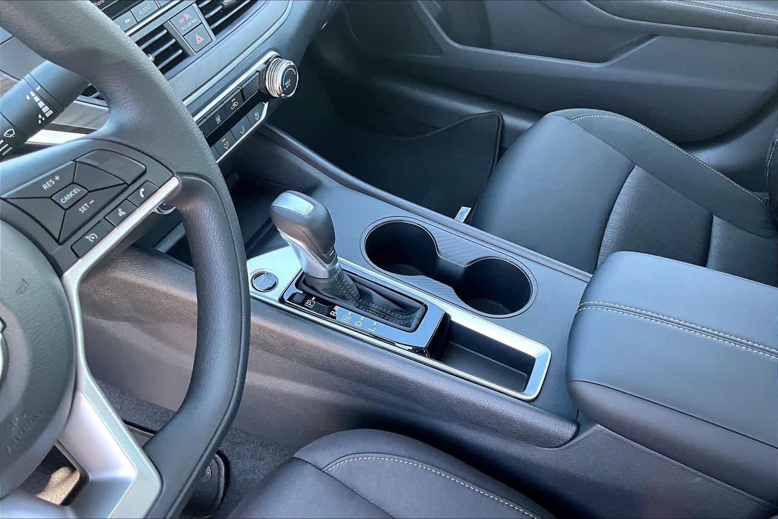 New 2026 Nissan Altima 2.5 SV FWD image 7