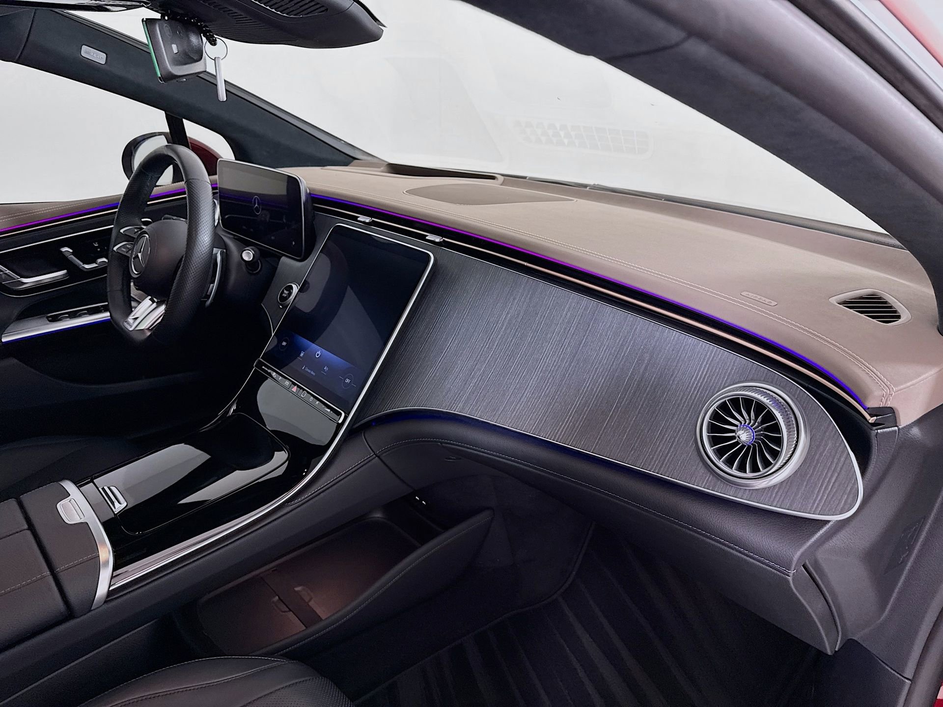Certified 2023 Mercedes-Benz EQE AMG 4MATIC Sedan image 32