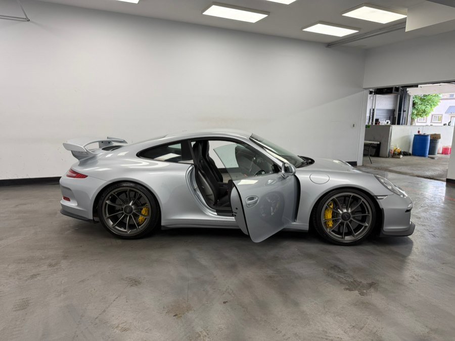 Used 2014 Porsche 911 GT3 RWD image 36