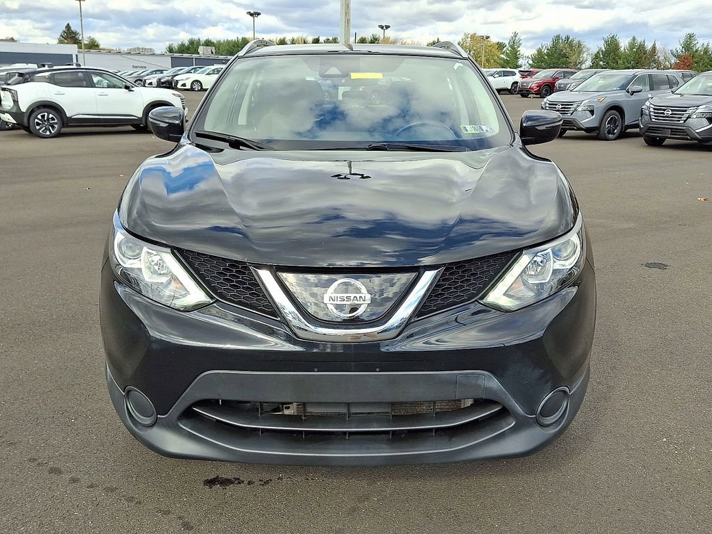 Used 2019 Nissan Rogue Sport SV image 2